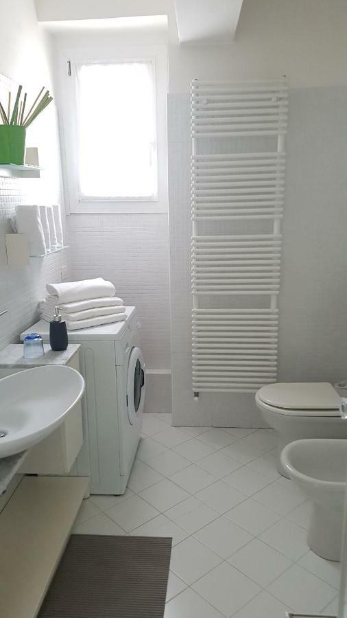 Apartamento Le Stanze Del Trenino Rosso Tirano Exterior foto